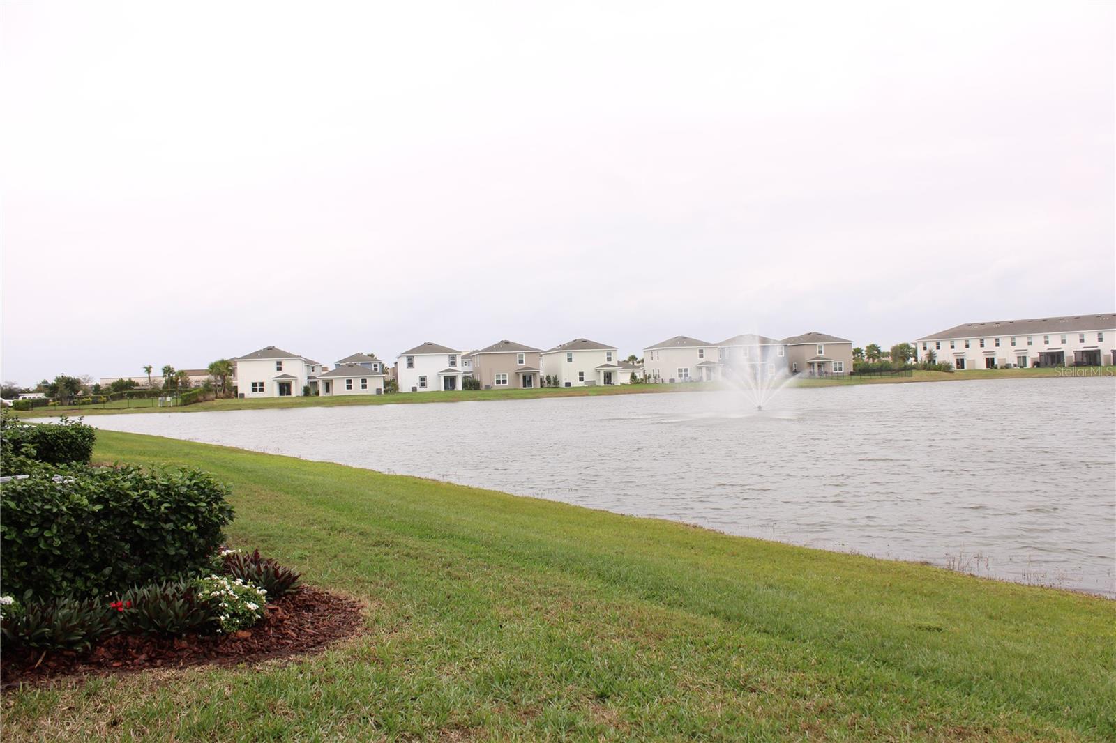 Image 38 of 46 For 17567 Crescent Moon Loop