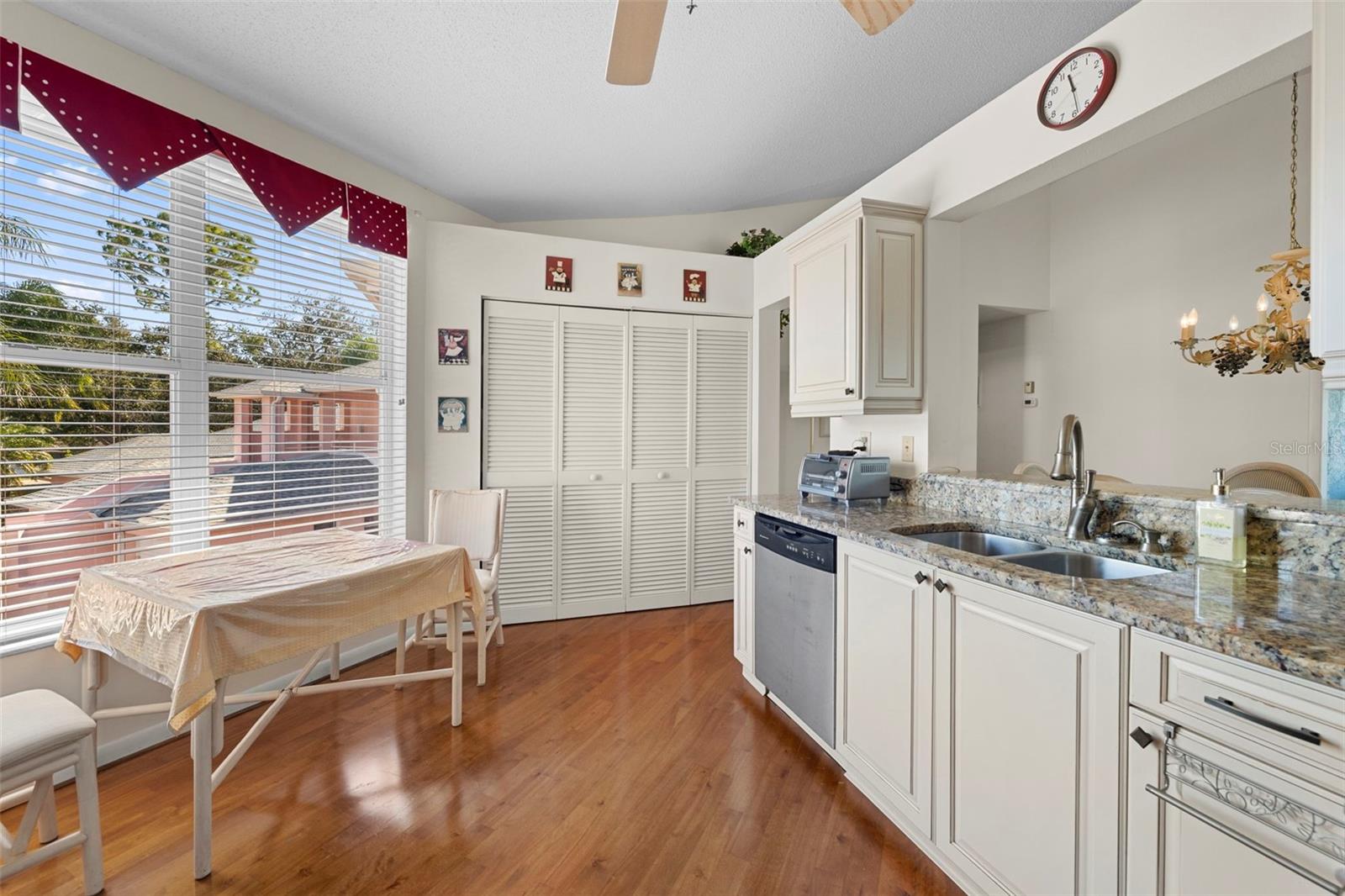 Image 15 of 46 For 4220 Pinebrook Circle 10