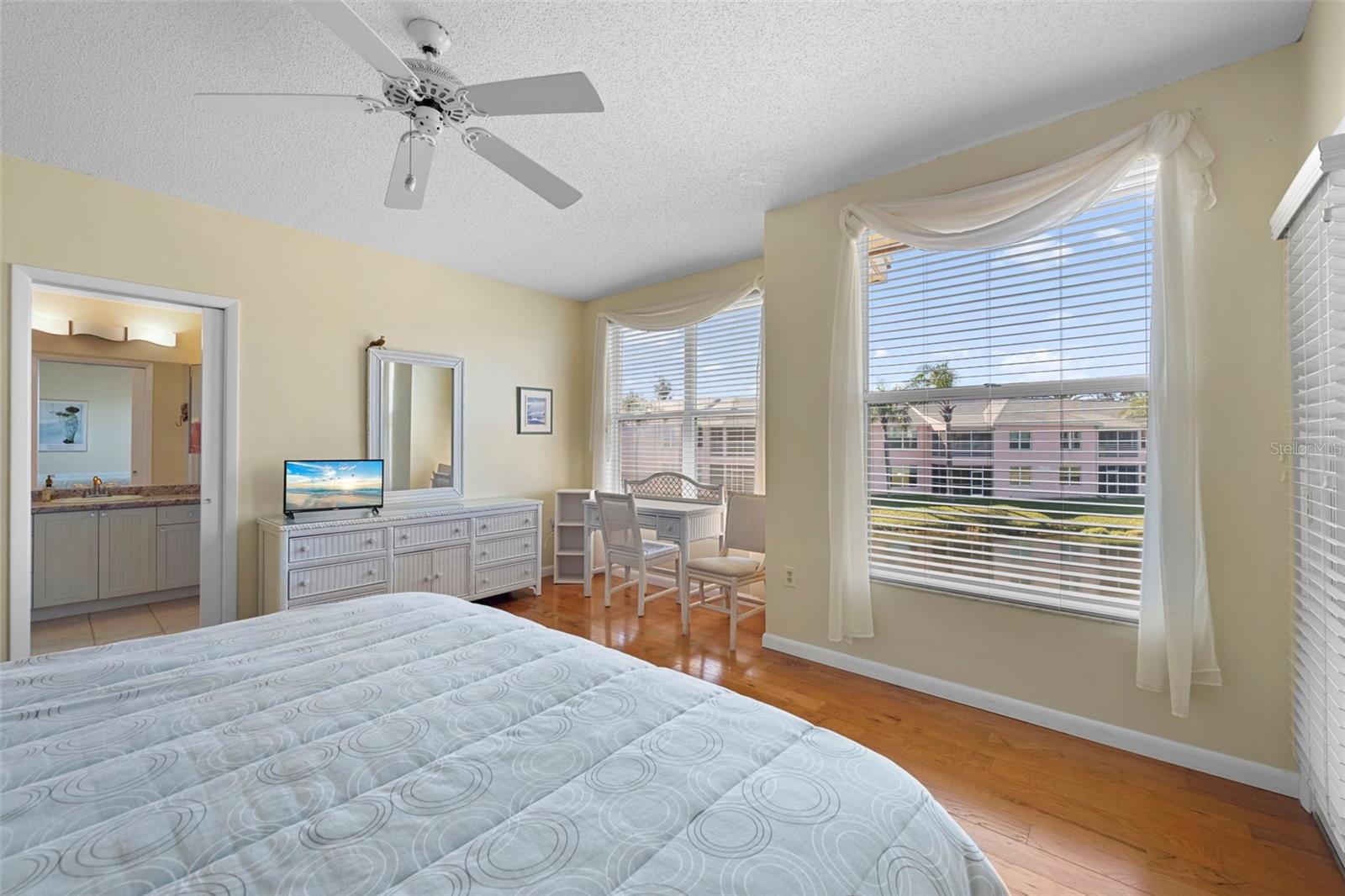 Image 26 of 46 For 4220 Pinebrook Circle 10