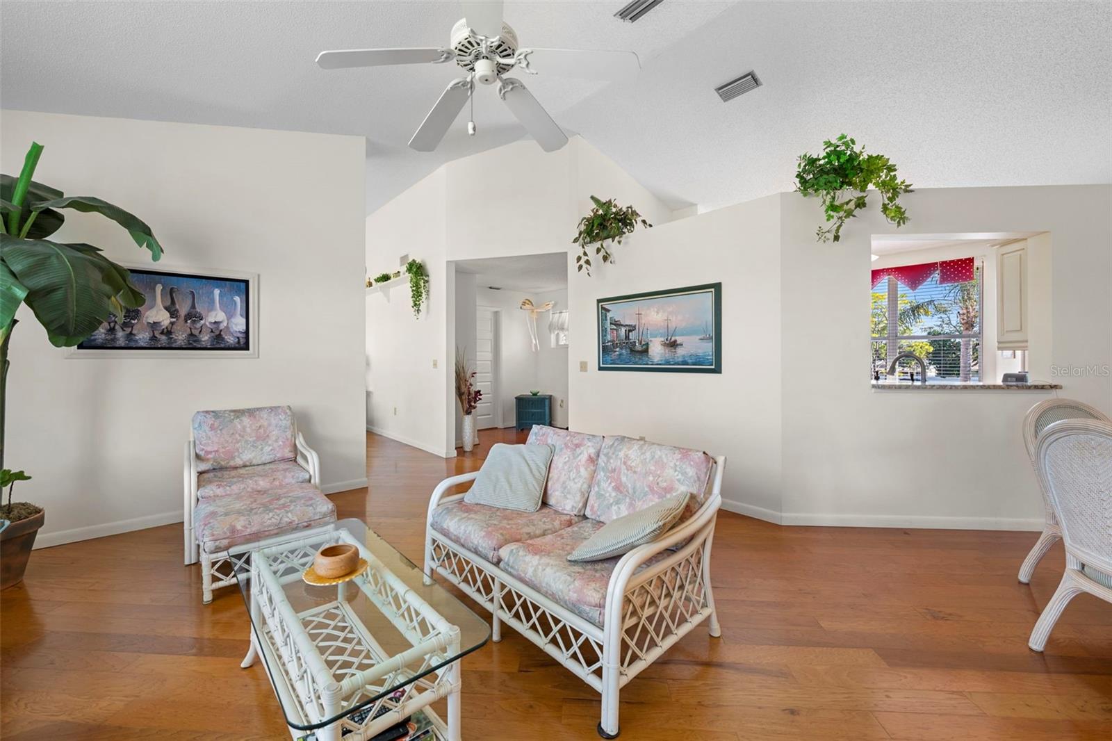 Image 5 of 46 For 4220 Pinebrook Circle 10