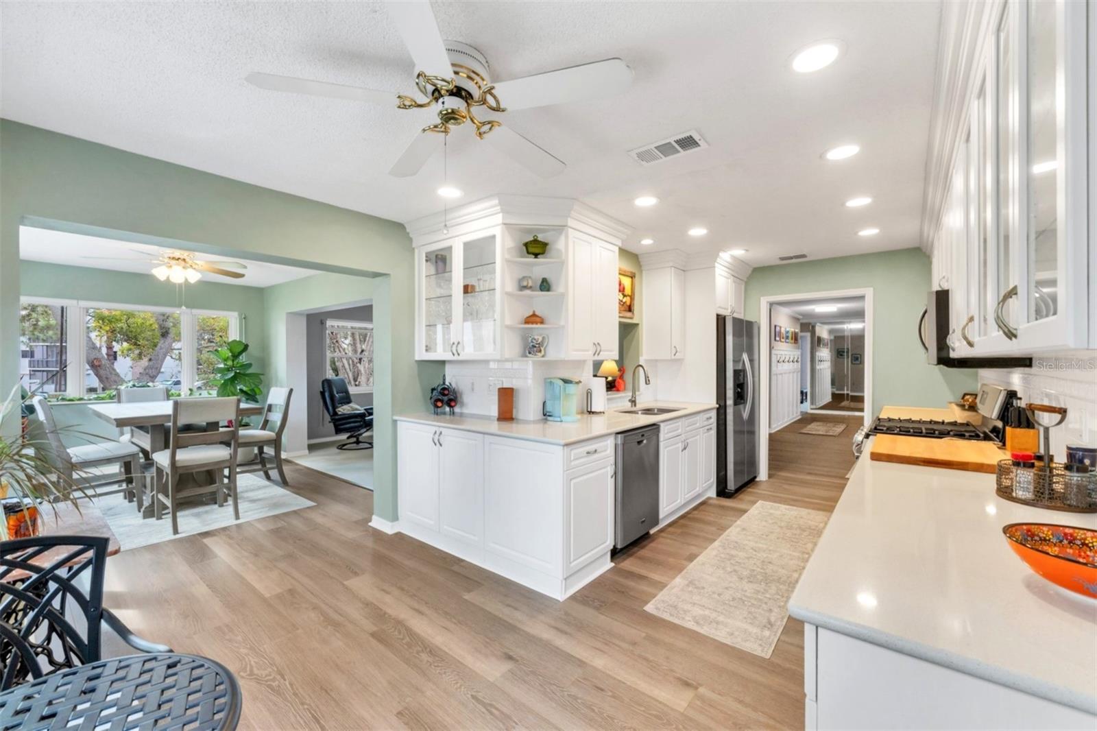 Image 16 of 47 For 8162 Terrace Garden Drive N 204