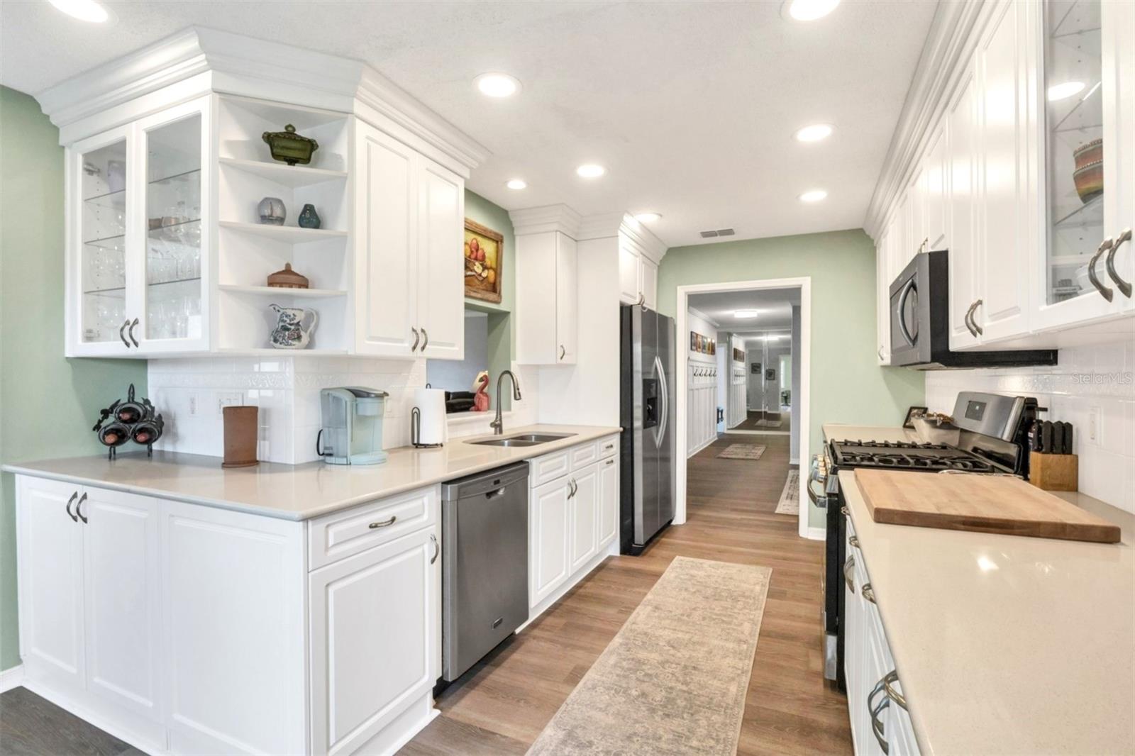 Image 18 of 47 For 8162 Terrace Garden Drive N 204