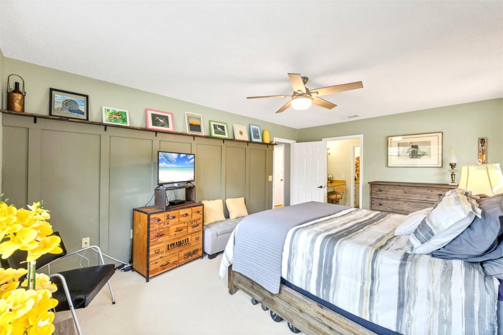 Image 25 of 47 For 8162 Terrace Garden Drive N 204