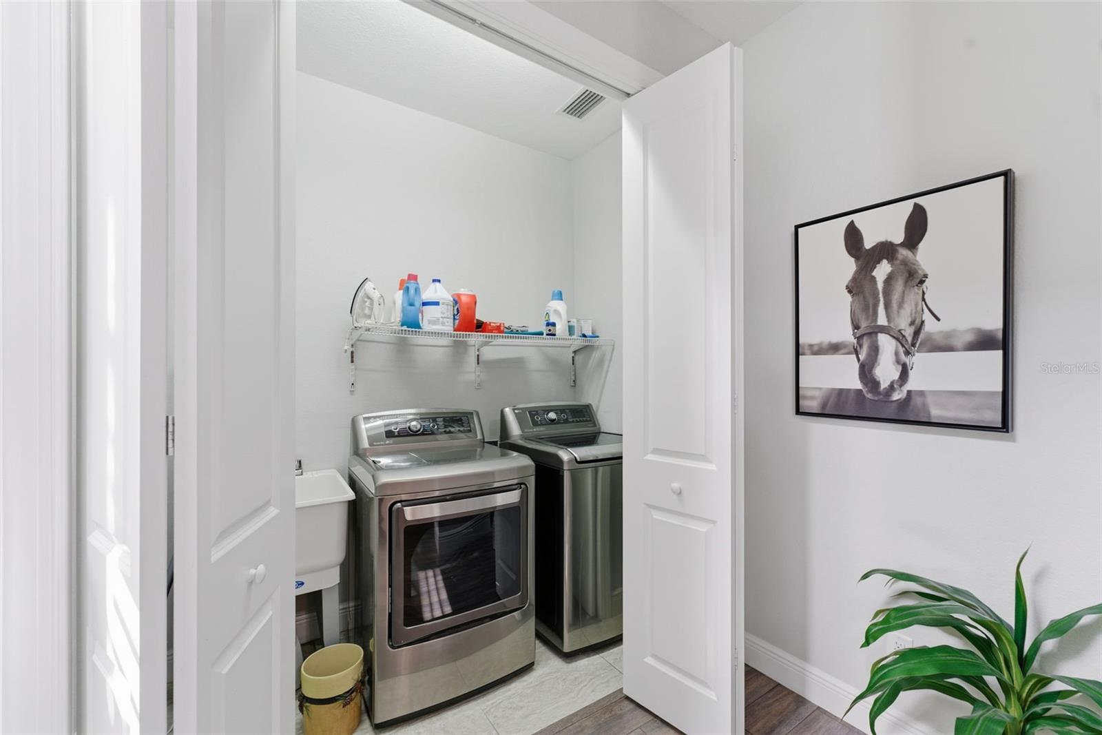 Image 25 of 59 For 12304 Boat Shell Drive