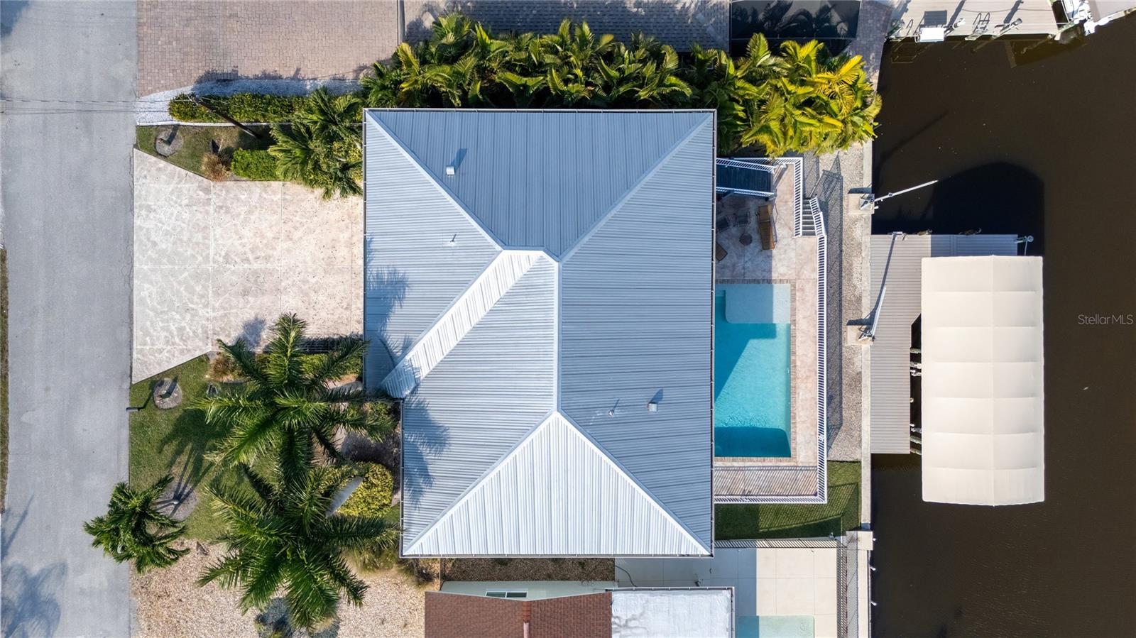 Image 44 of 59 For 12304 Boat Shell Drive