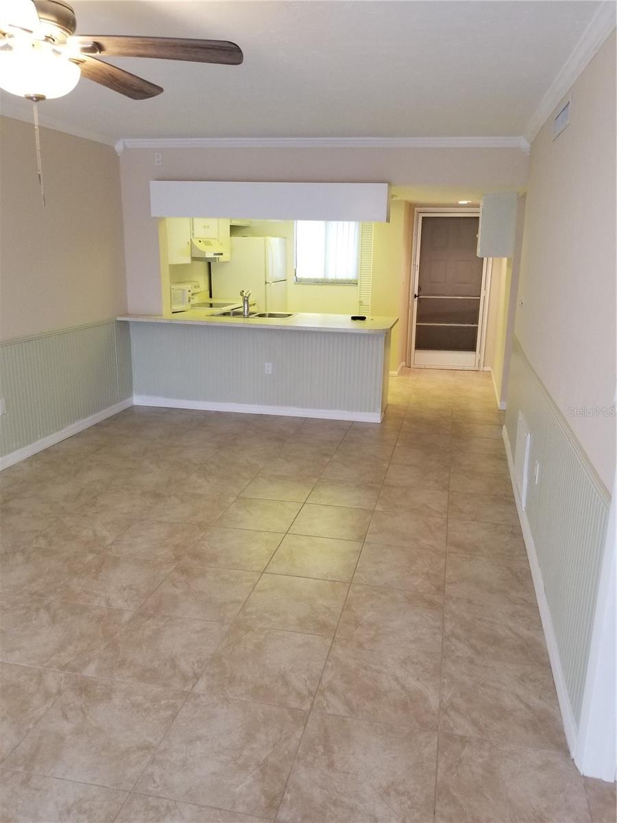 Image 2 of 6 For 25225 Rampart Boulevard 2001