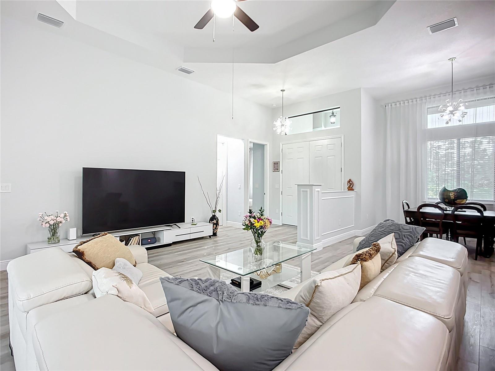 Image 11 of 48 For 11960 De Leon Drive