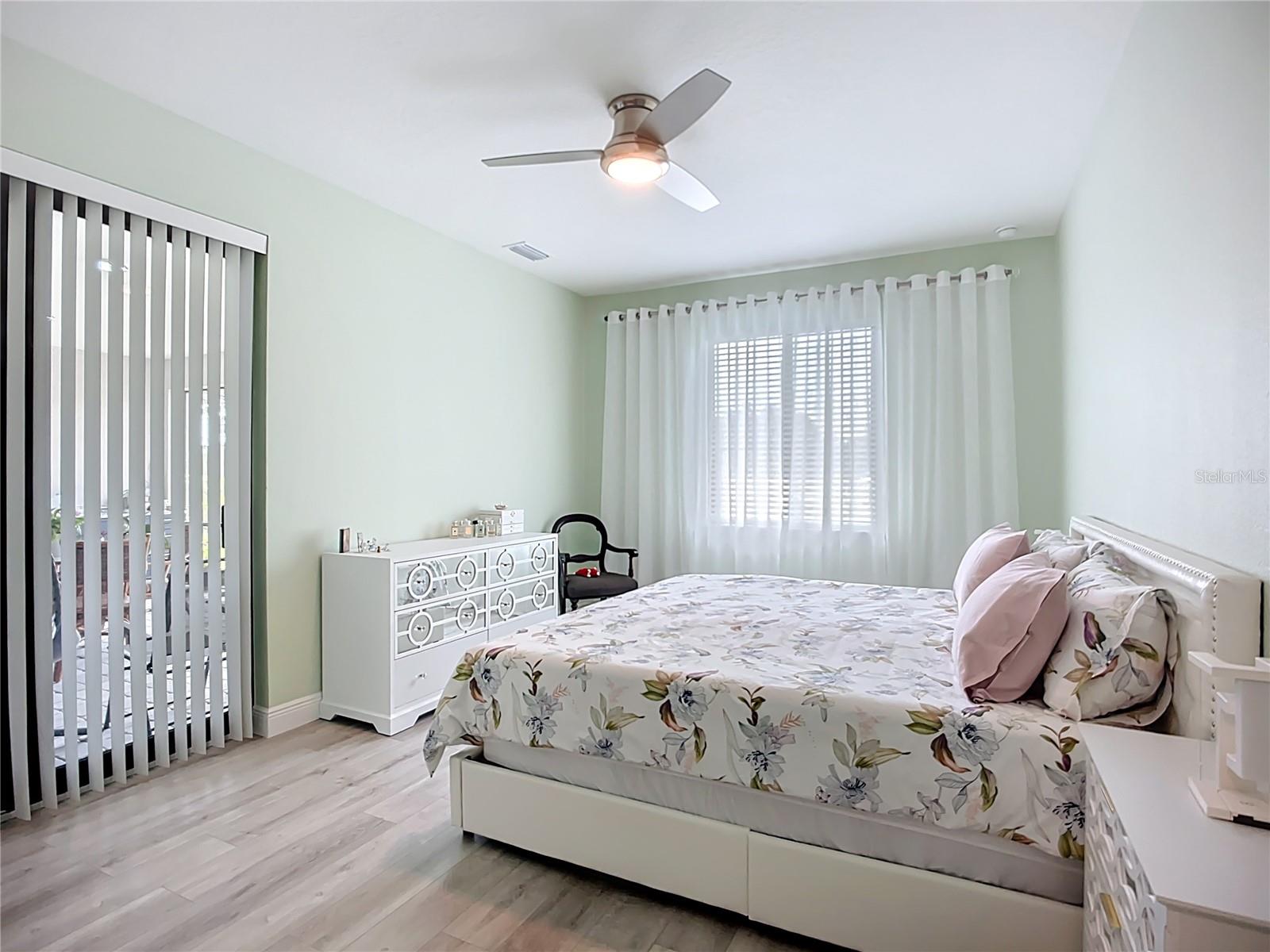 Image 28 of 48 For 11960 De Leon Drive