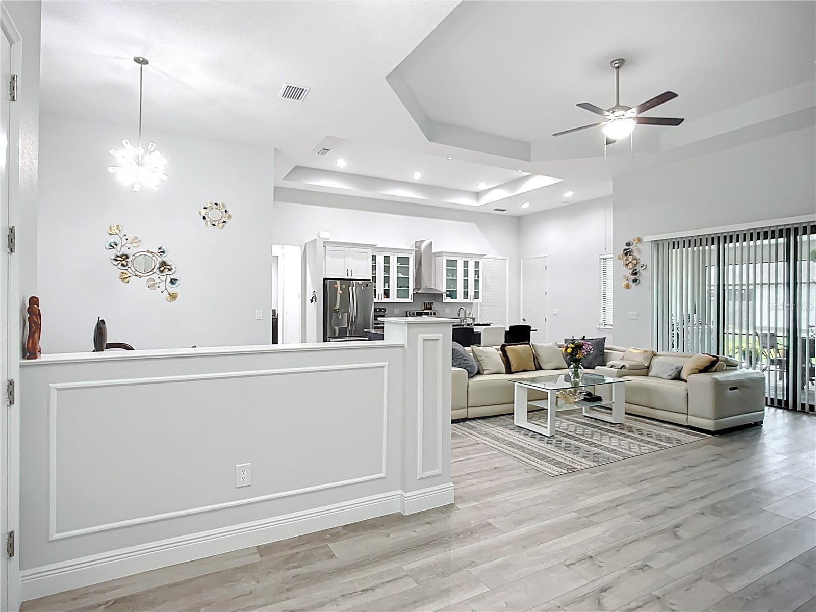 Image 6 of 48 For 11960 De Leon Drive