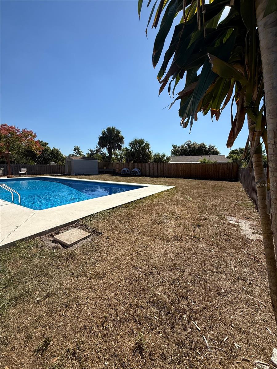 Image 23 of 30 For 8127 Chesebro Avenue