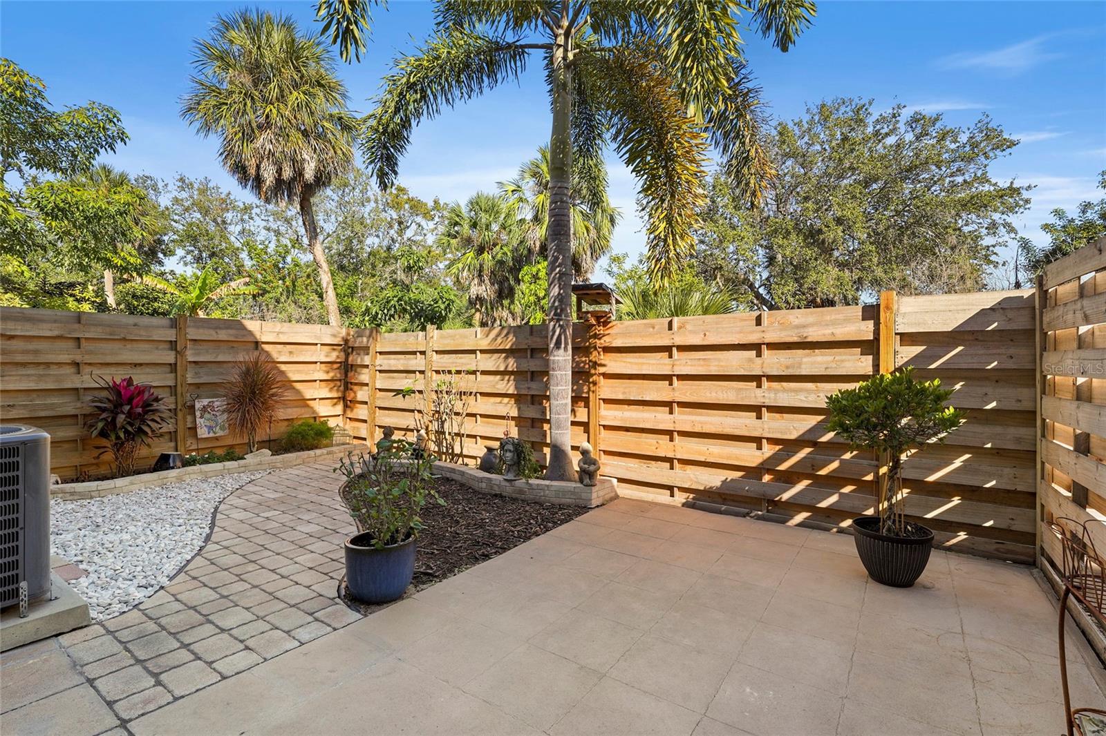 Image 11 of 52 For 1143 Longfellow Road