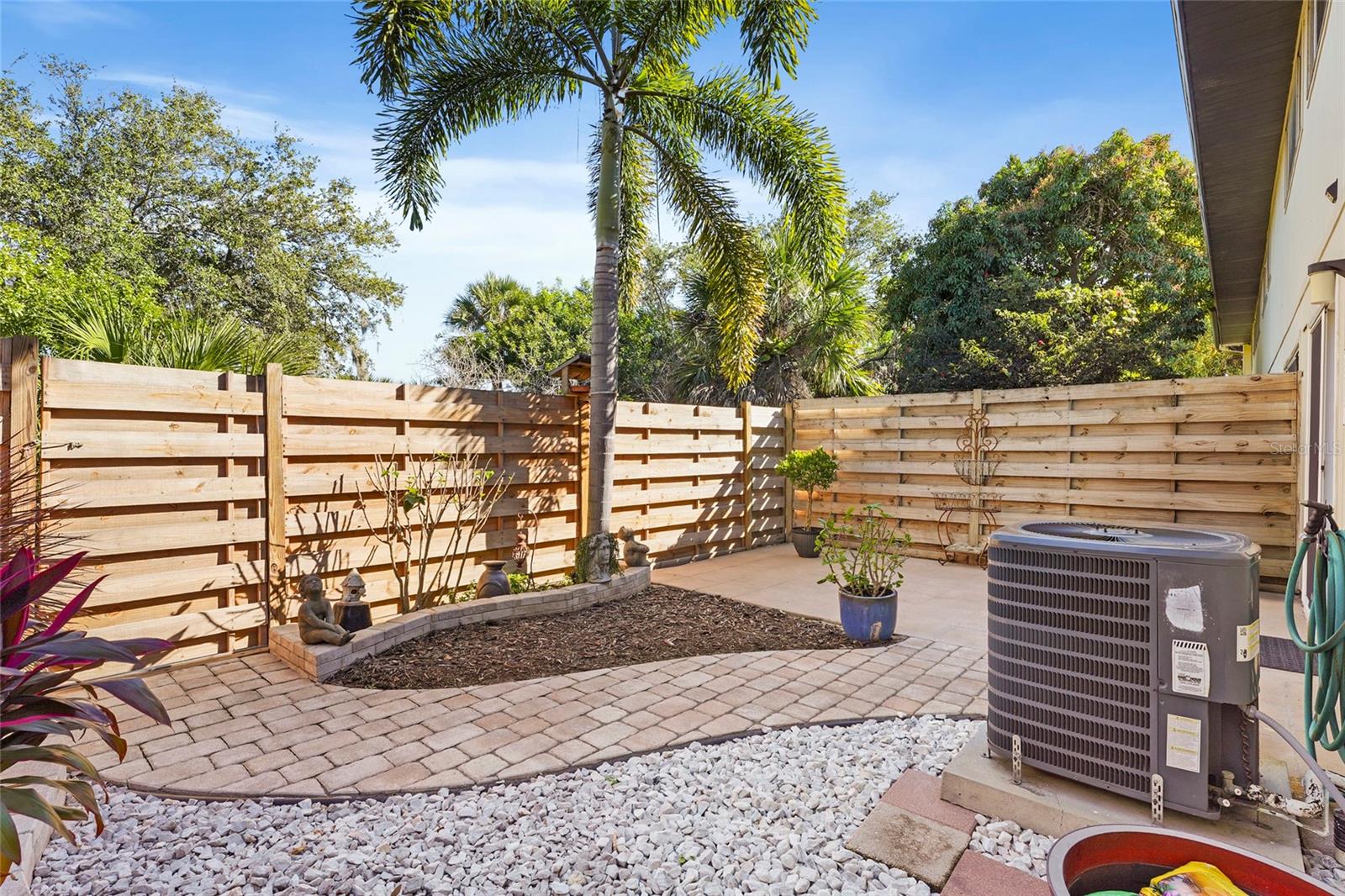 Image 29 of 52 For 1143 Longfellow Road