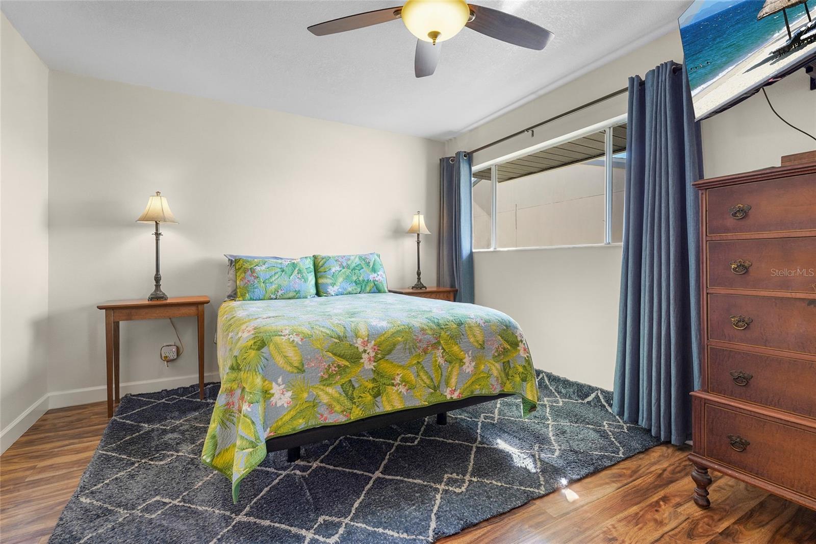 Image 31 of 52 For 1143 Longfellow Road