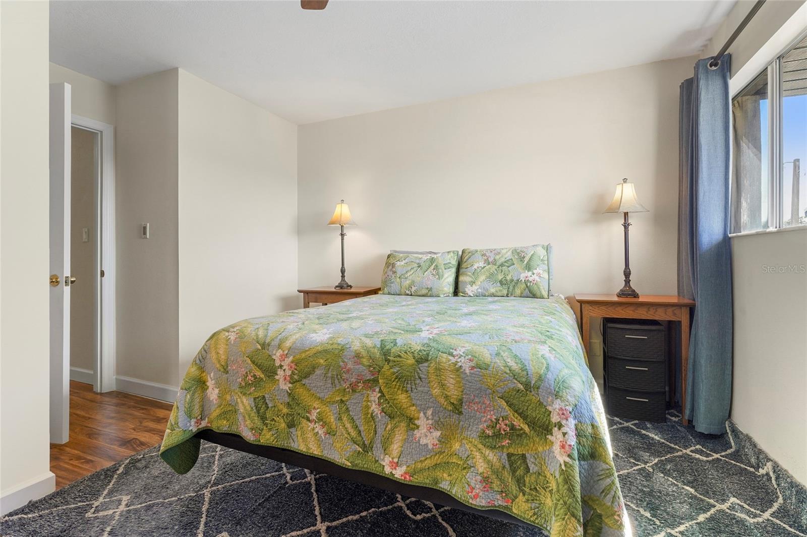 Image 33 of 52 For 1143 Longfellow Road