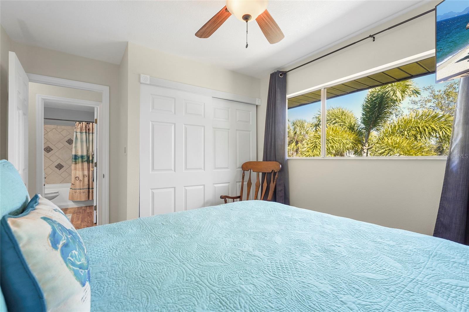 Image 36 of 52 For 1143 Longfellow Road