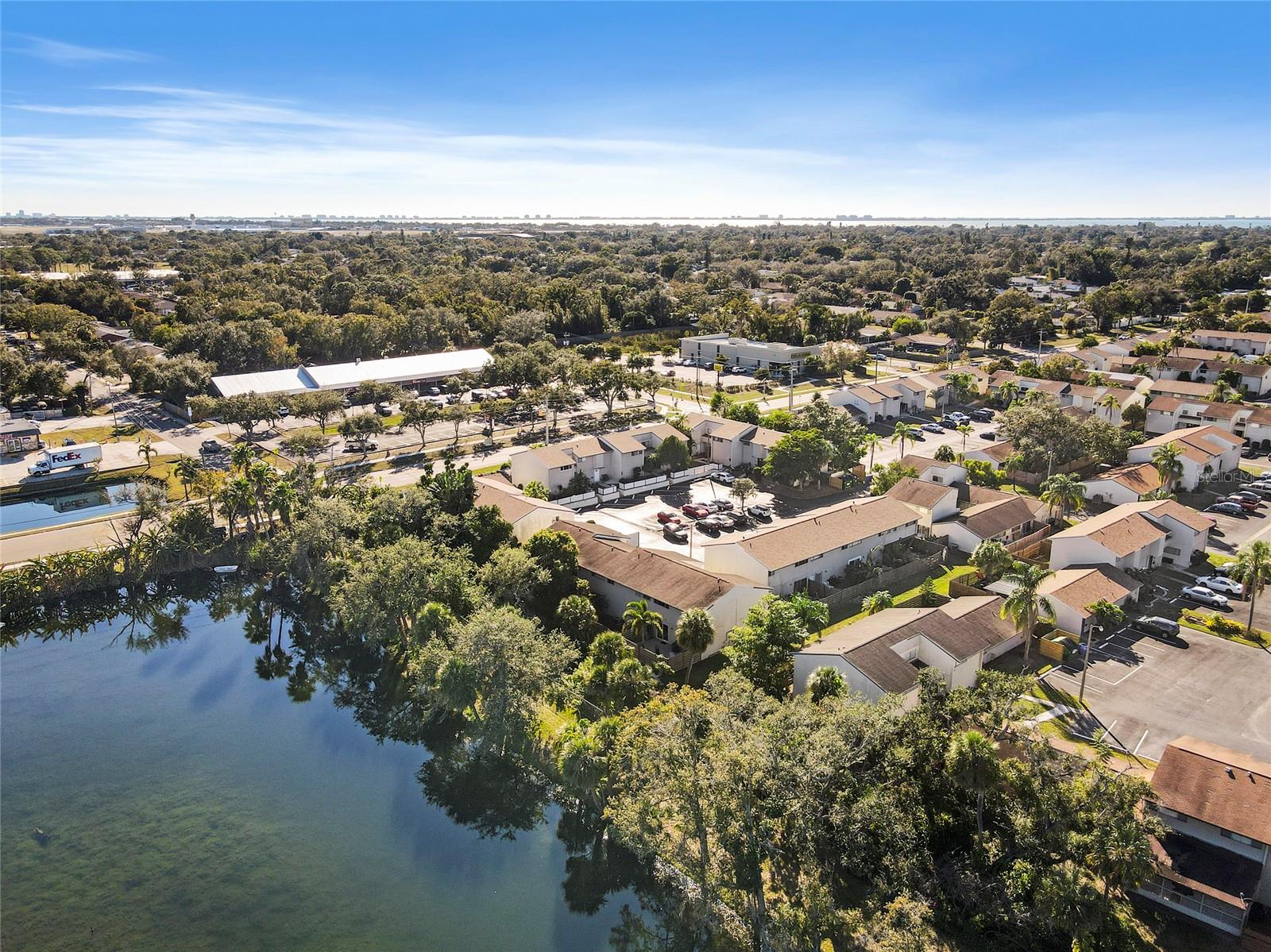 Image 44 of 52 For 1143 Longfellow Road