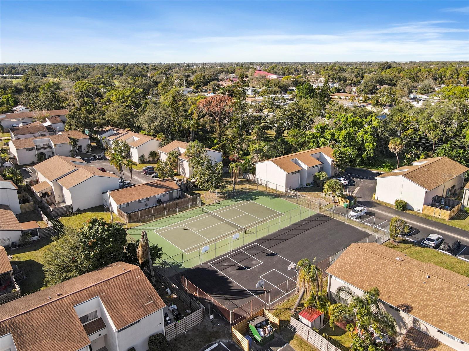 Image 47 of 52 For 1143 Longfellow Road