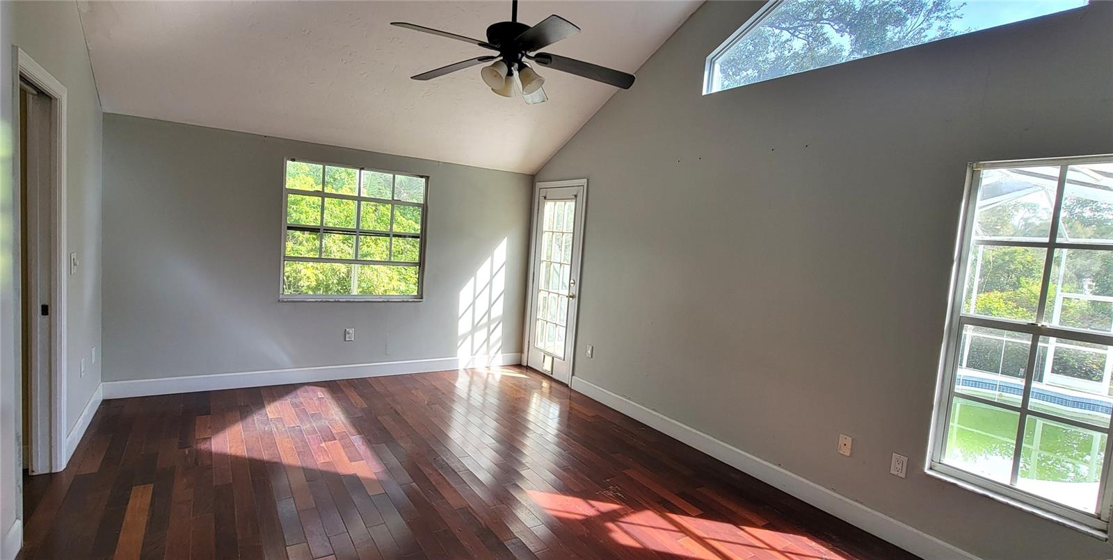 Image 13 of 27 For 4185 Shade Avenue