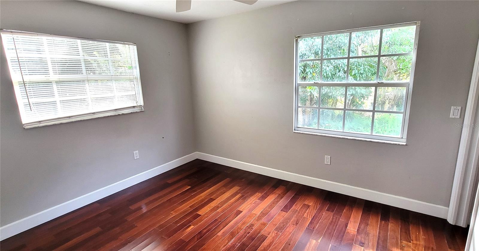 Image 15 of 27 For 4185 Shade Avenue