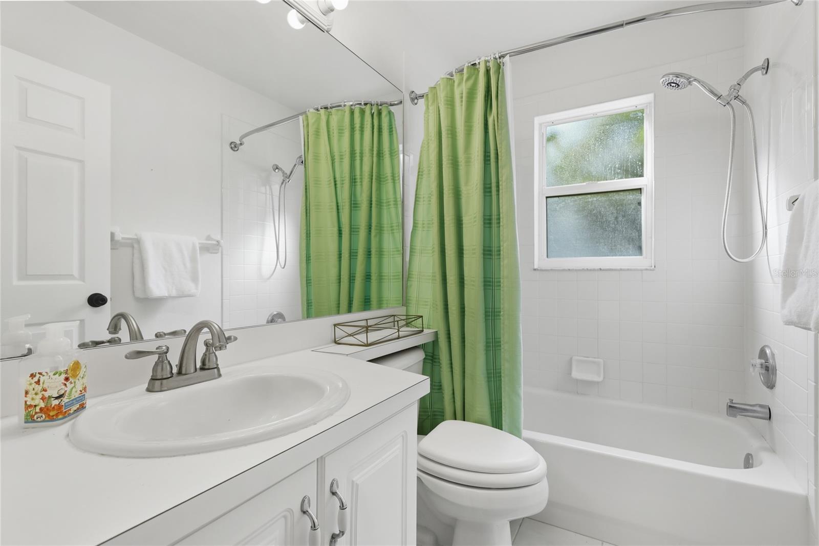 Image 20 of 28 For 6224 40th Avenue