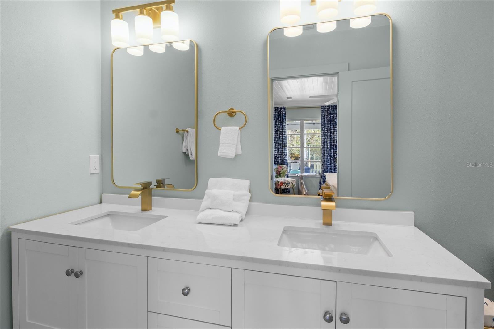 Image 19 of 42 For 26 Seaside Court