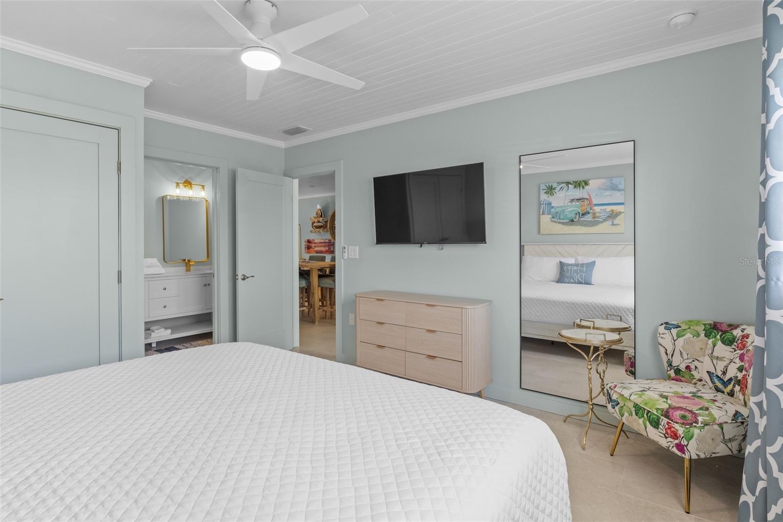 Image 23 of 42 For 26 Seaside Court