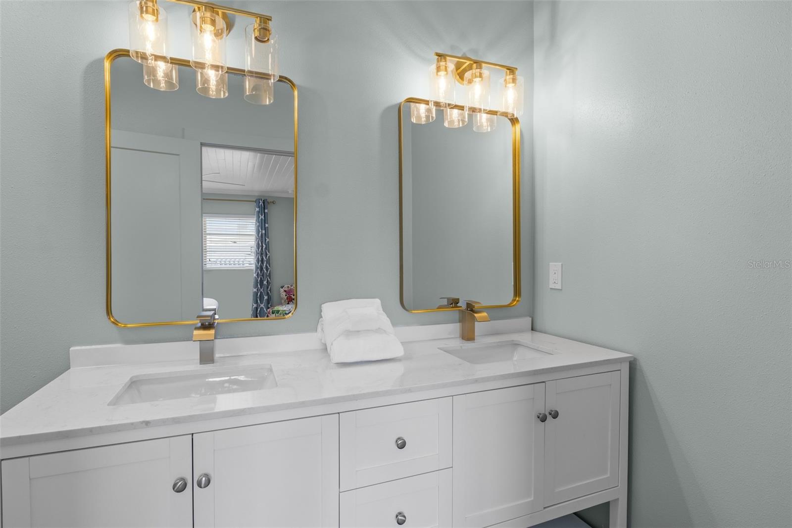 Image 24 of 42 For 26 Seaside Court