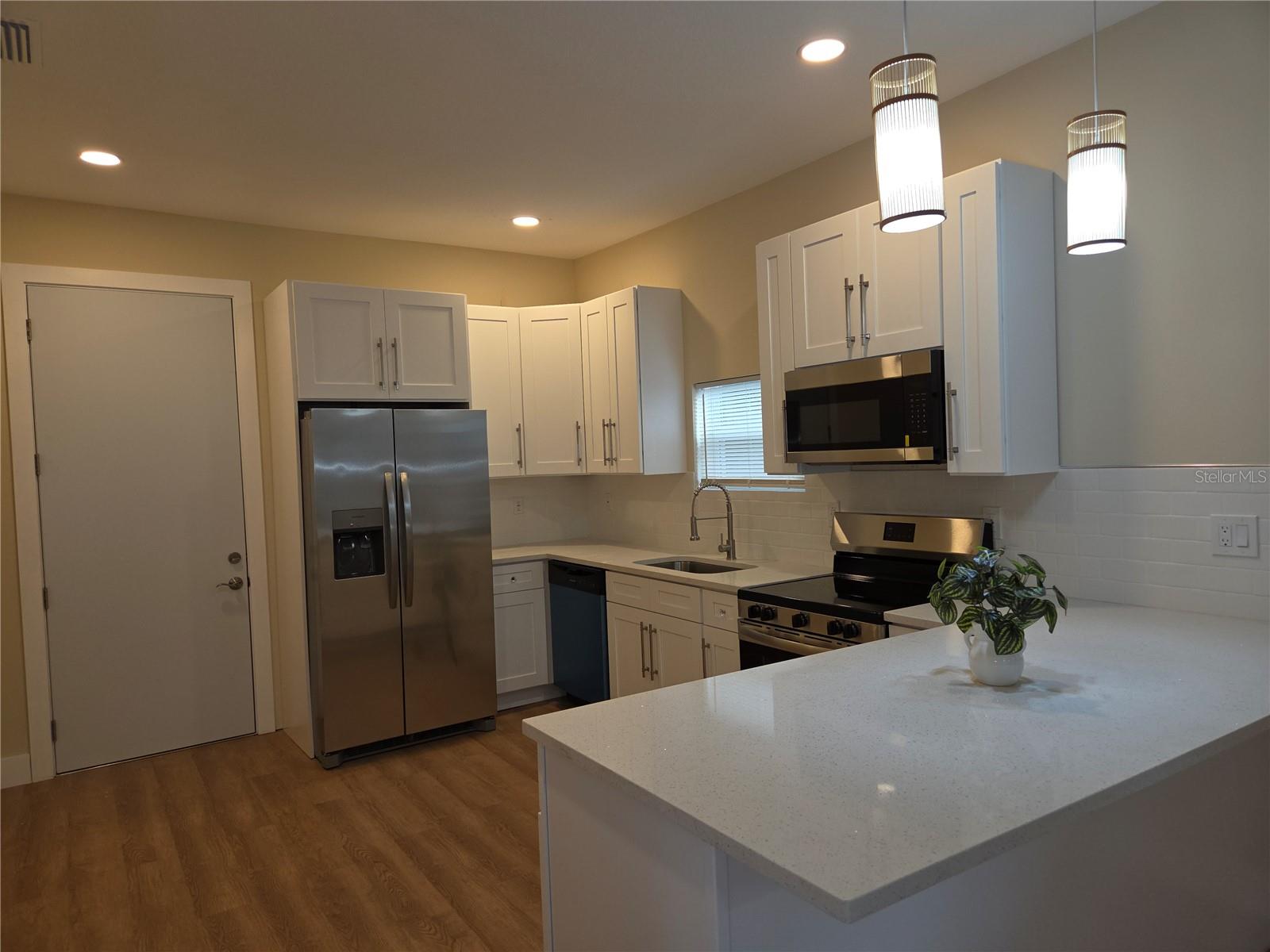 Image 11 of 28 For 2706 17th Avenue