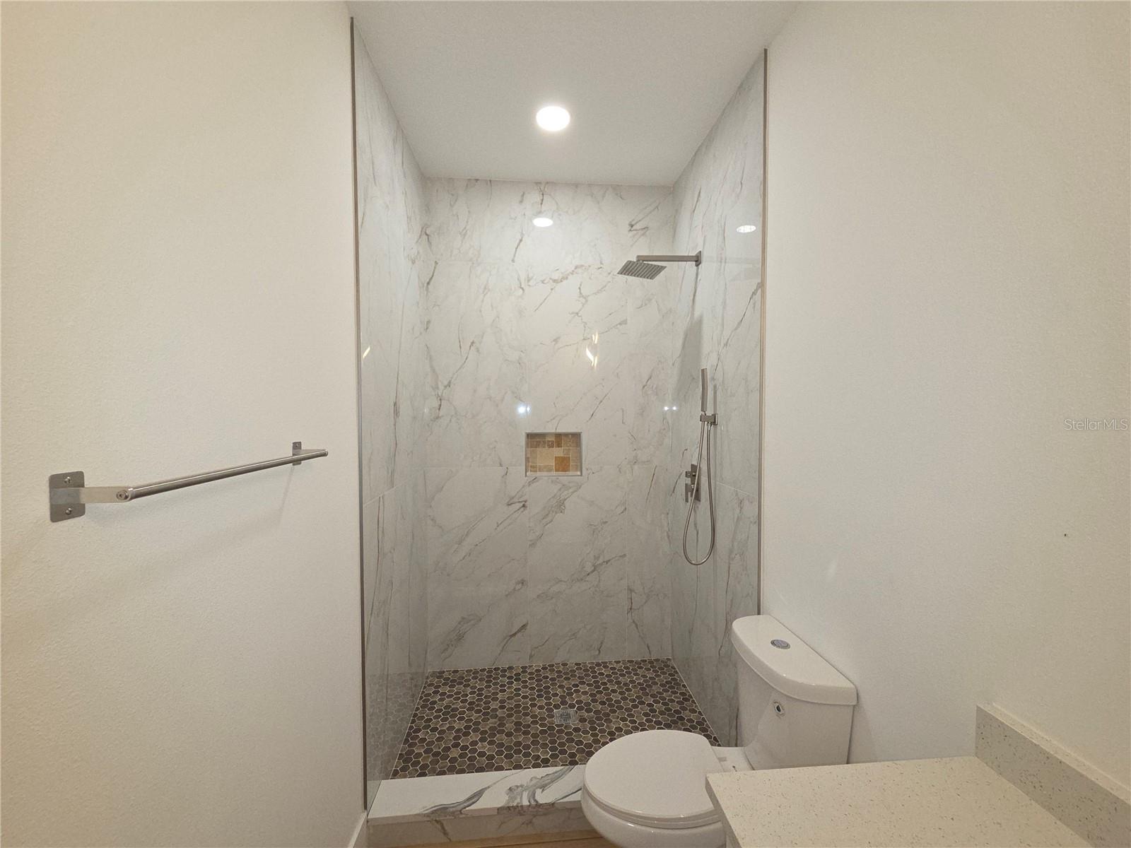 Image 16 of 28 For 2706 17th Avenue