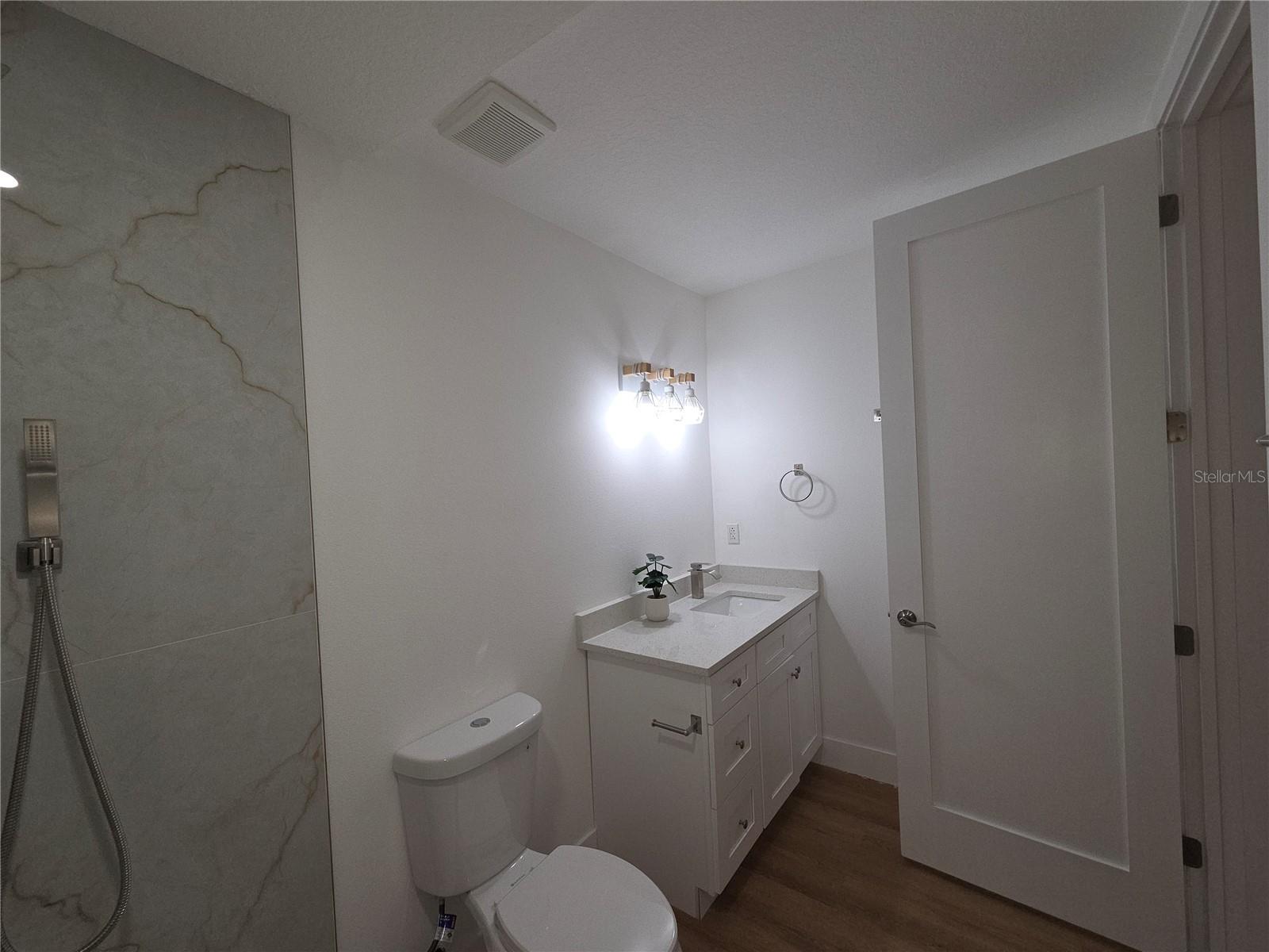 Image 19 of 28 For 2706 17th Avenue