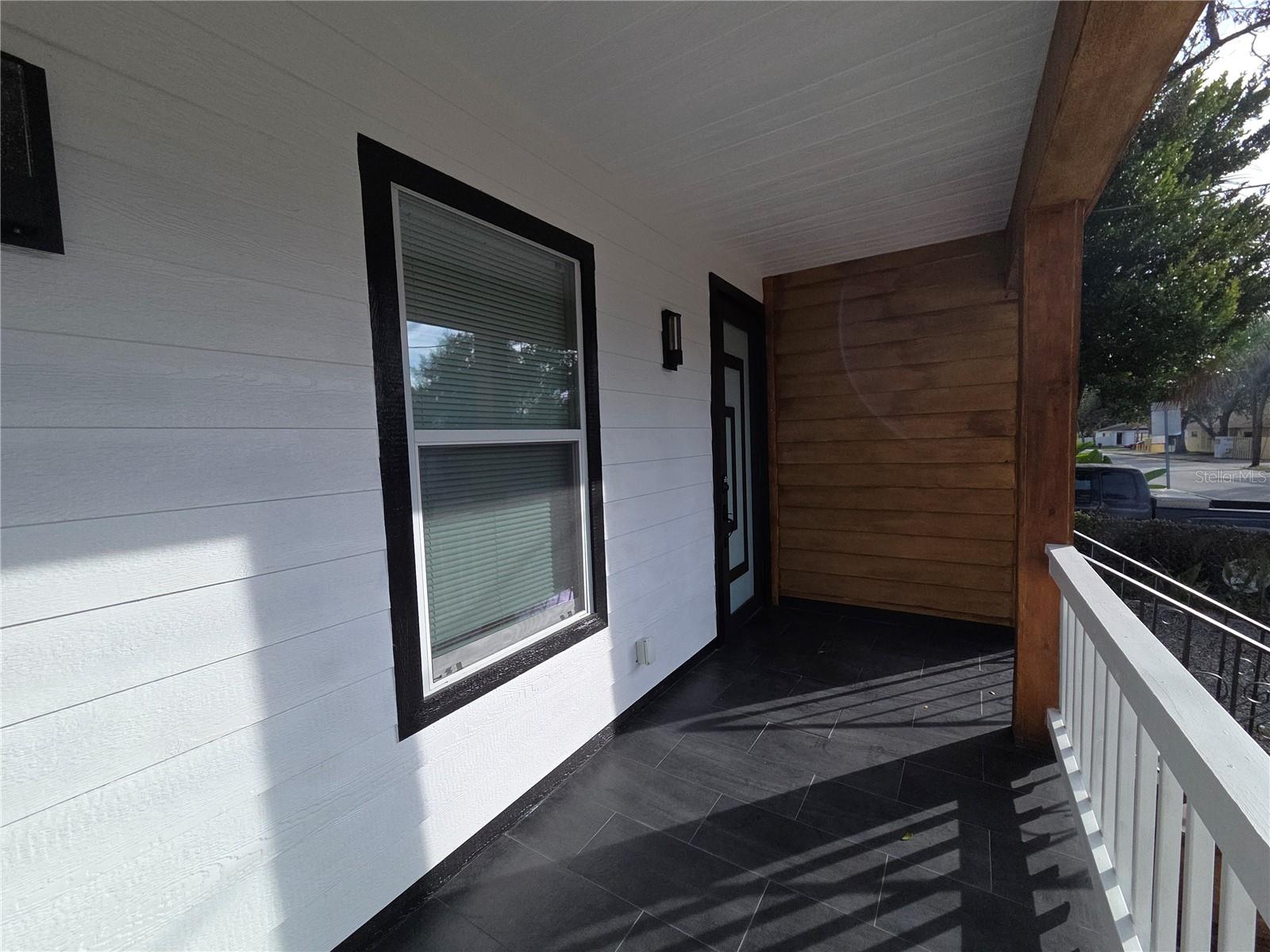 Image 3 of 28 For 2706 17th Avenue