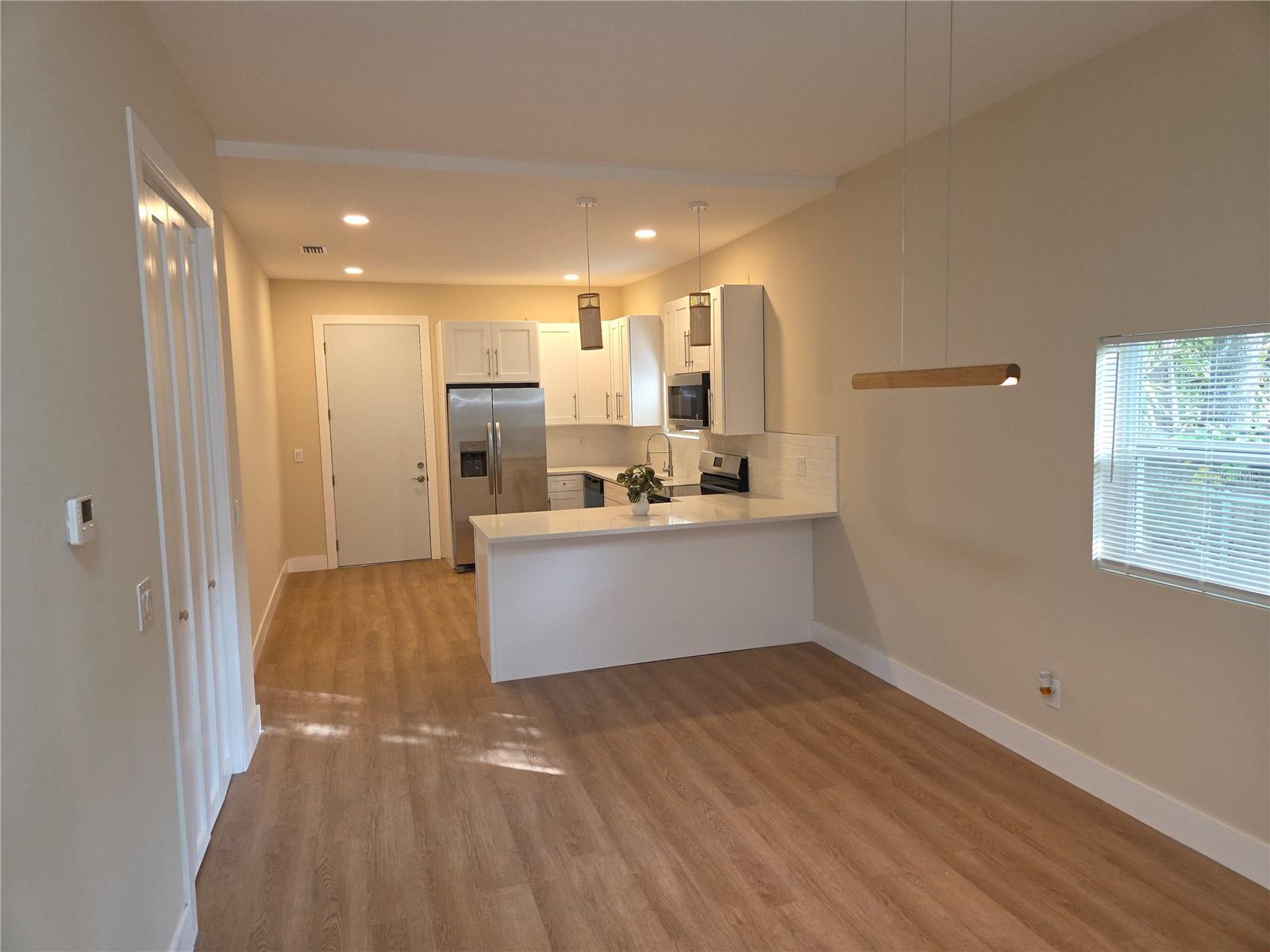 Image 8 of 28 For 2706 17th Avenue