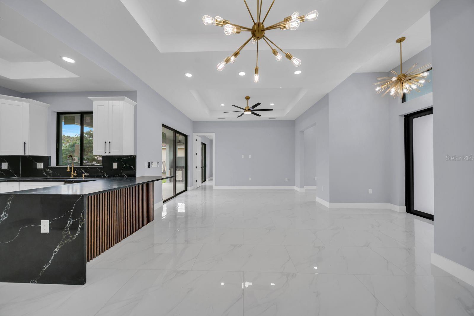 Image 10 of 37 For 53 Susan Avenue S