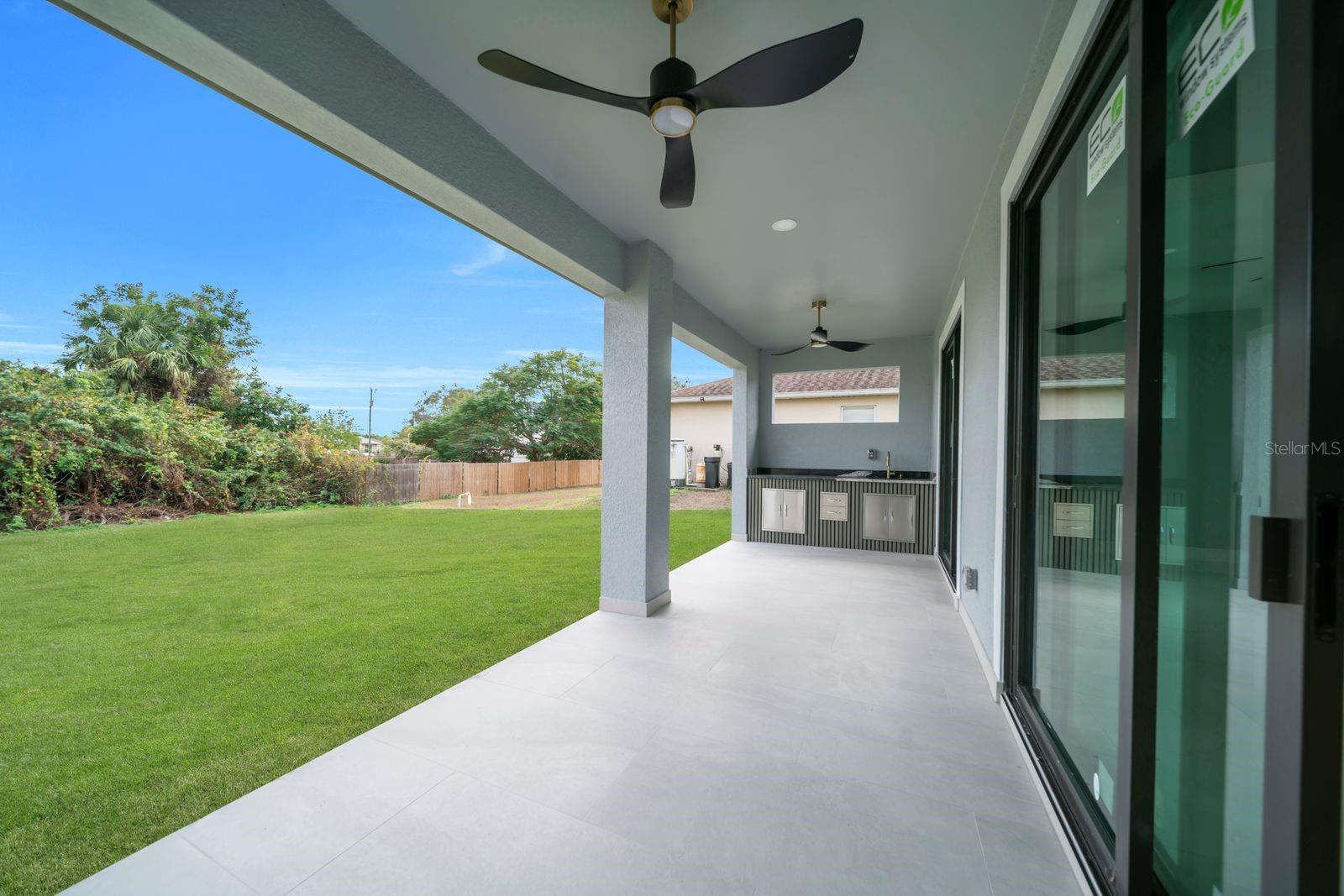 Image 26 of 37 For 53 Susan Avenue S