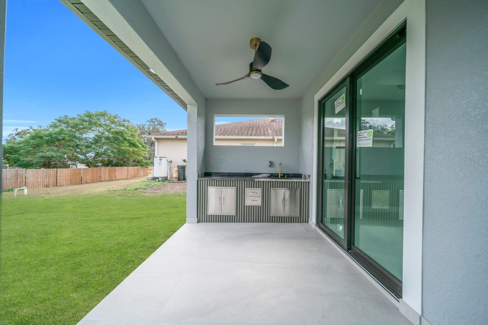 Image 27 of 37 For 53 Susan Avenue S