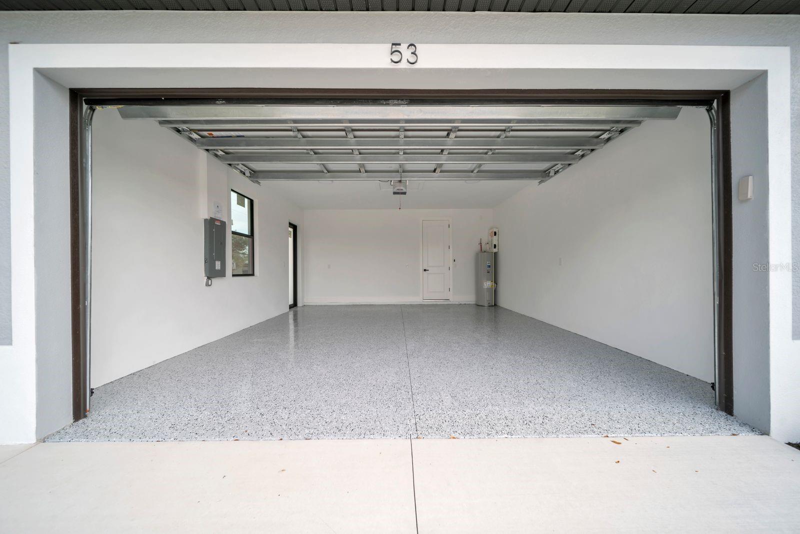 Image 30 of 37 For 53 Susan Avenue S