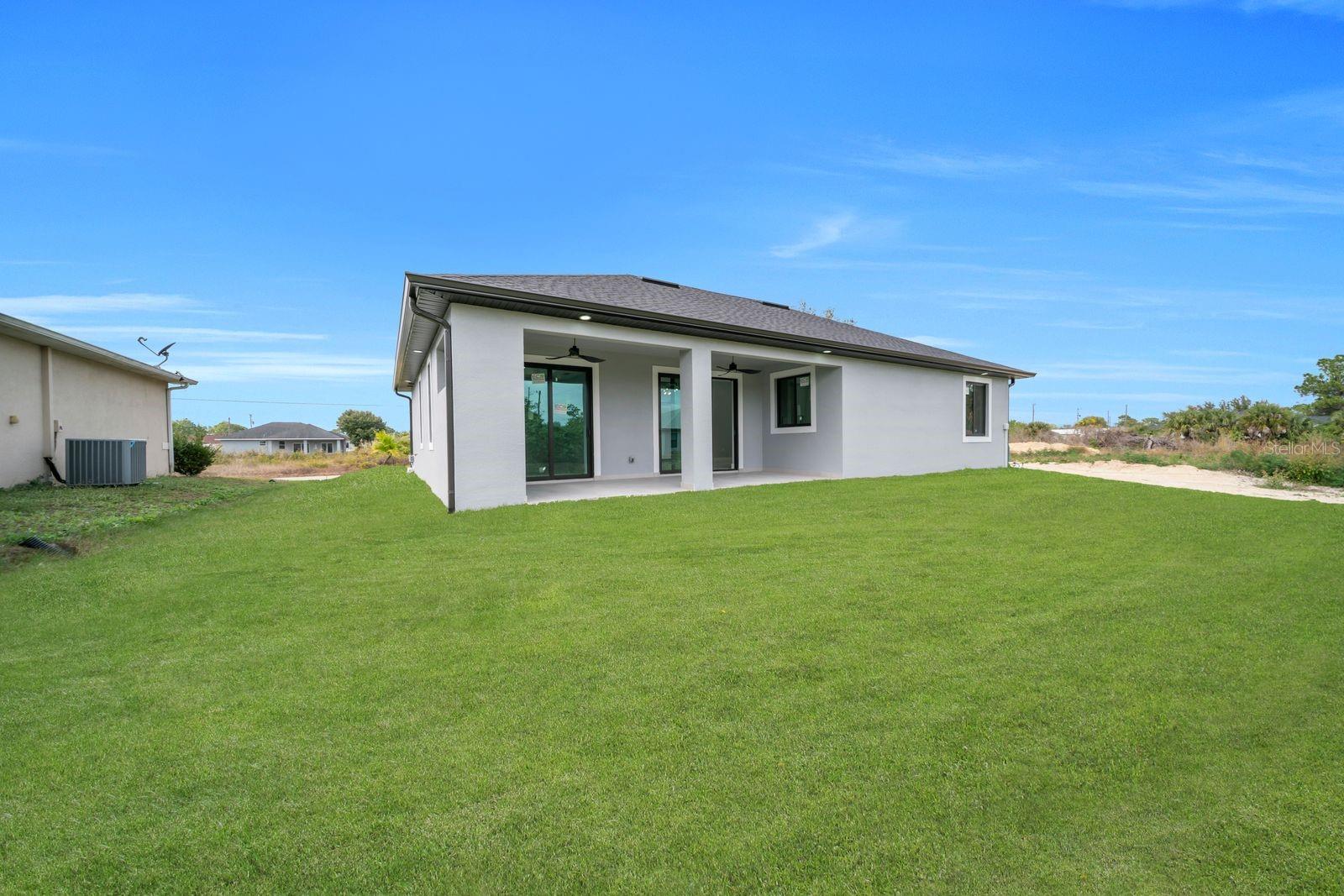 Image 31 of 37 For 53 Susan Avenue S