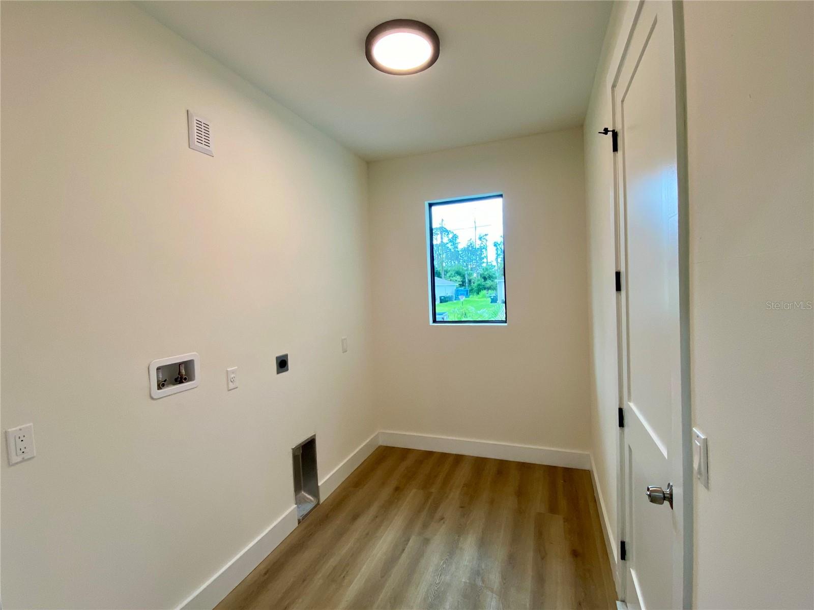 Image 12 of 33 For 3616 Bellefonte Avenue