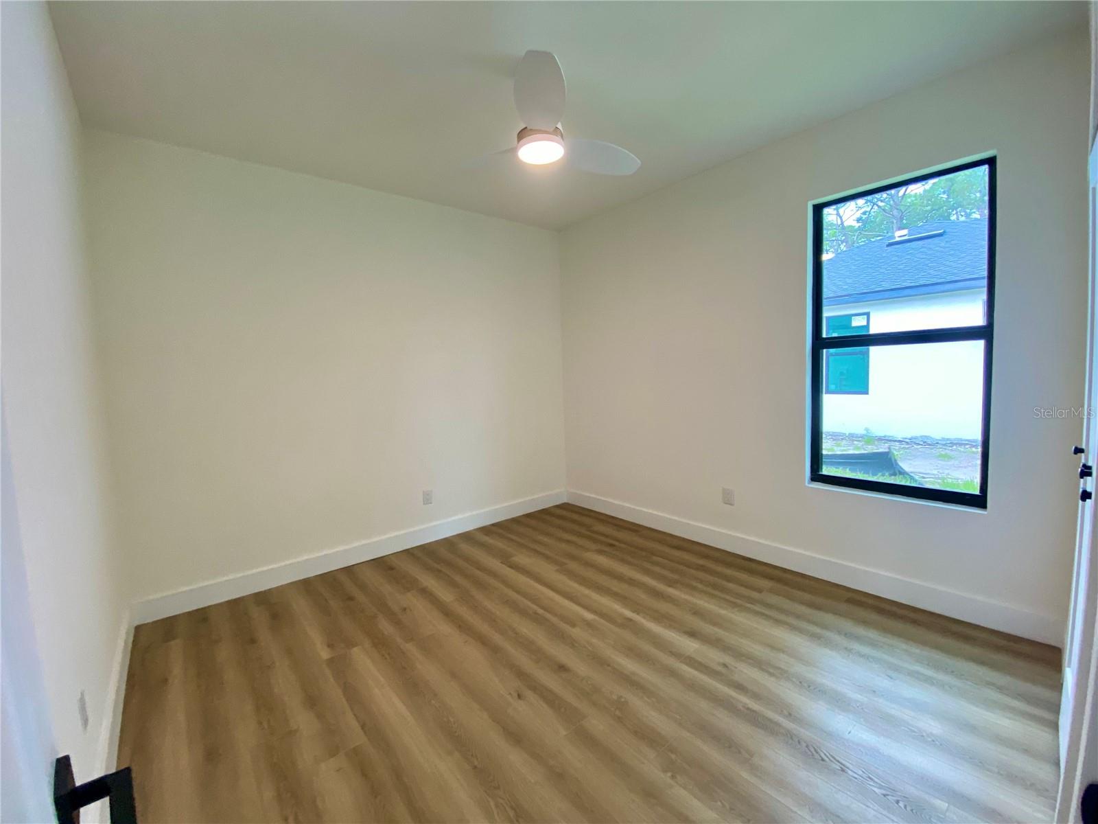 Image 22 of 33 For 3616 Bellefonte Avenue