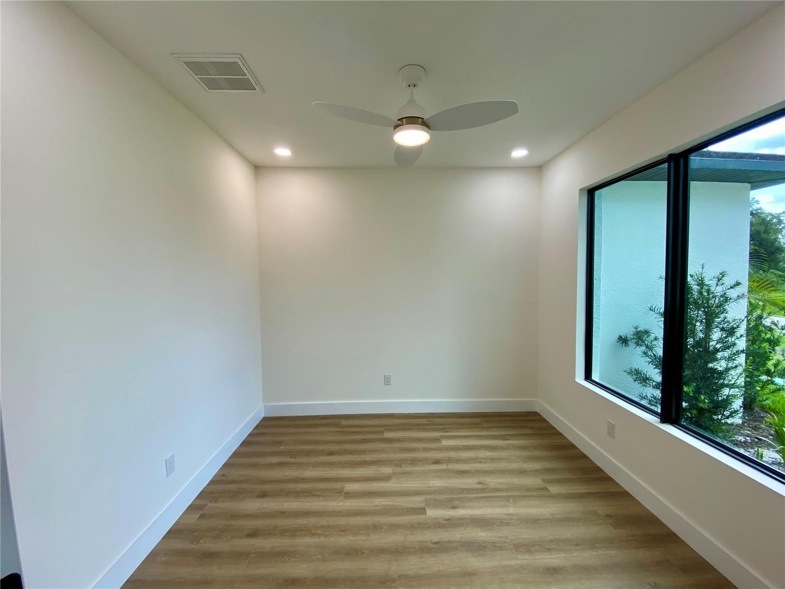 Image 6 of 33 For 3616 Bellefonte Avenue