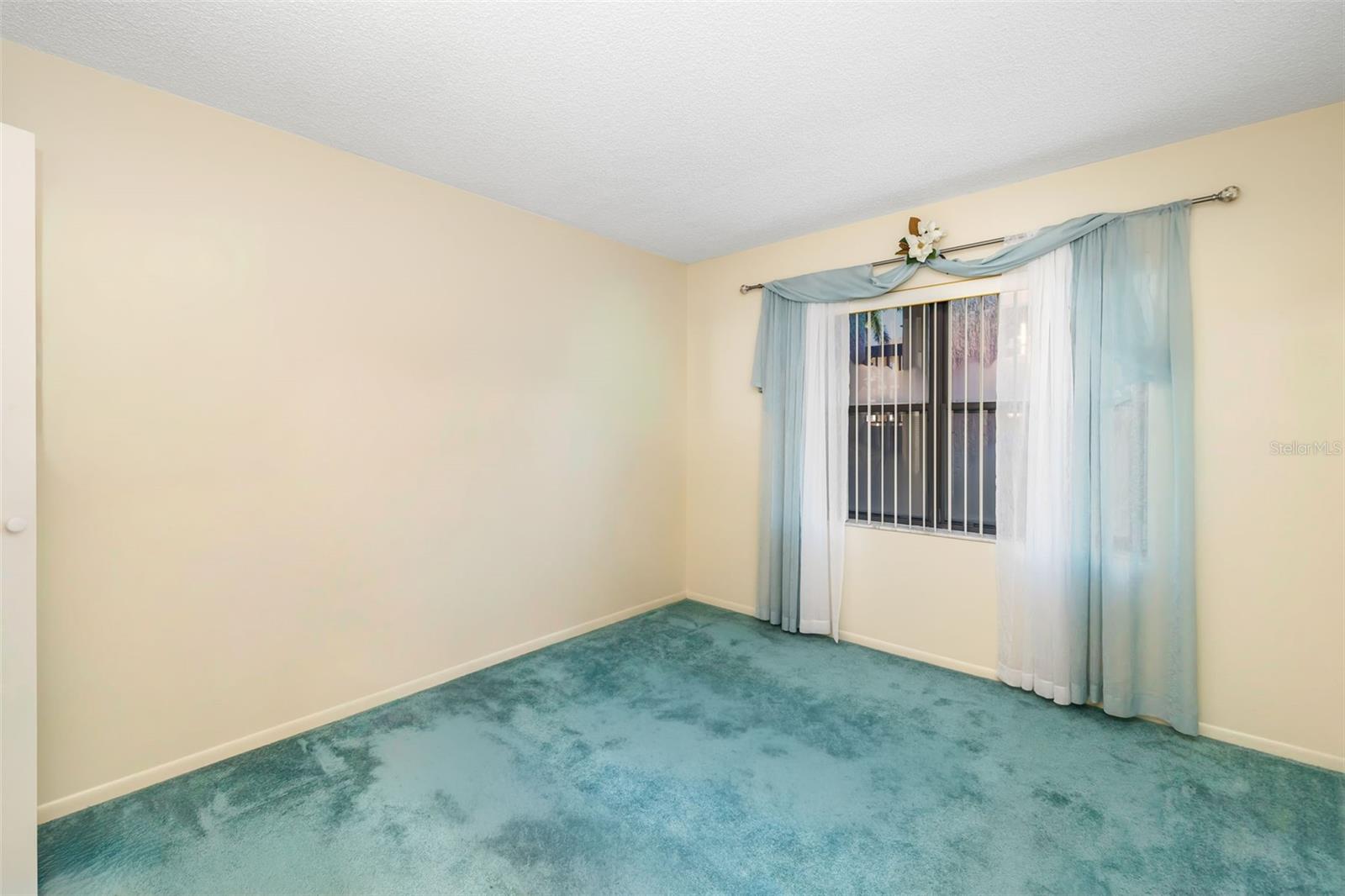 Image 16 of 55 For 425 30th Avenue W C112