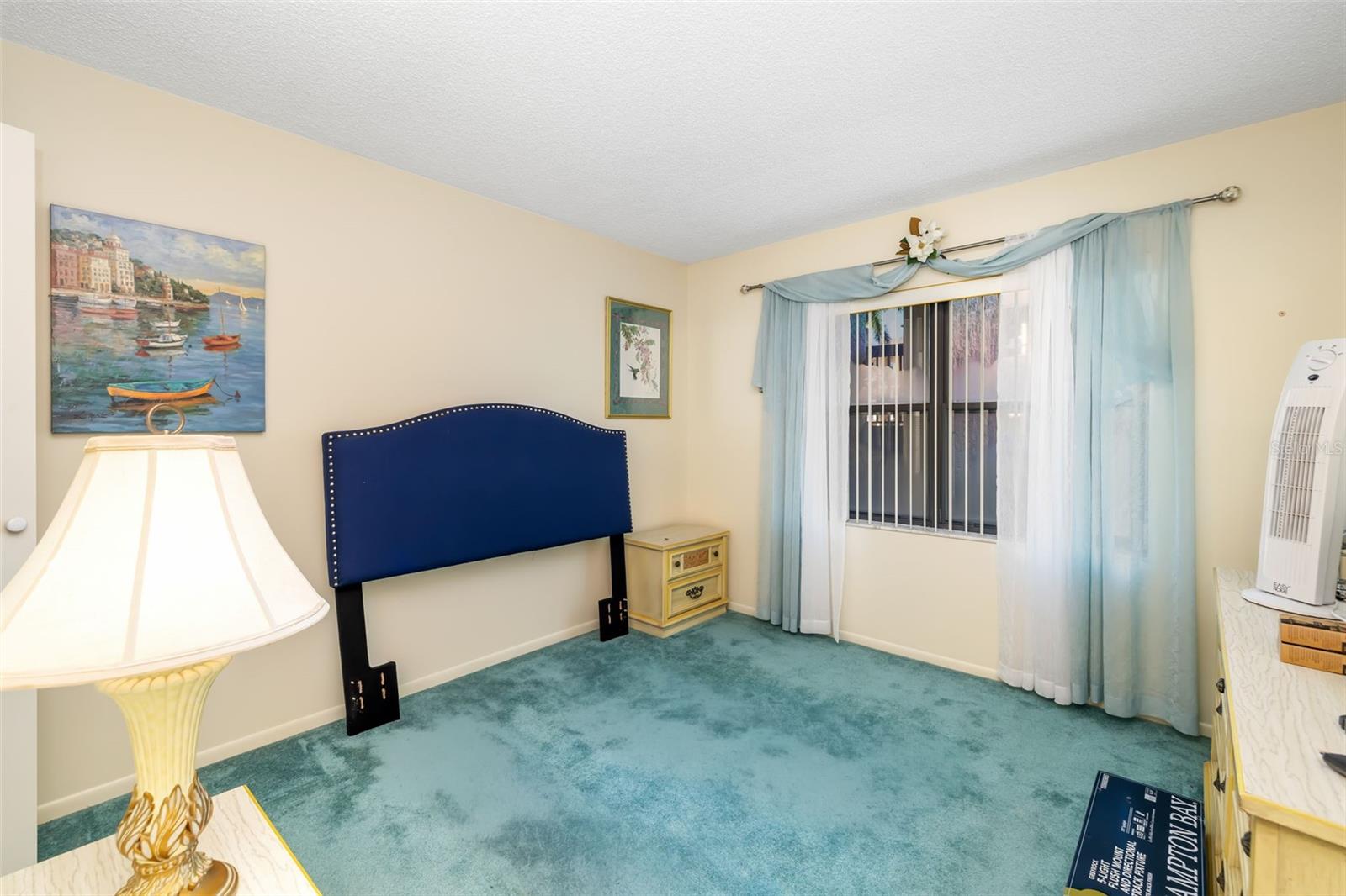 Image 17 of 55 For 425 30th Avenue W C112