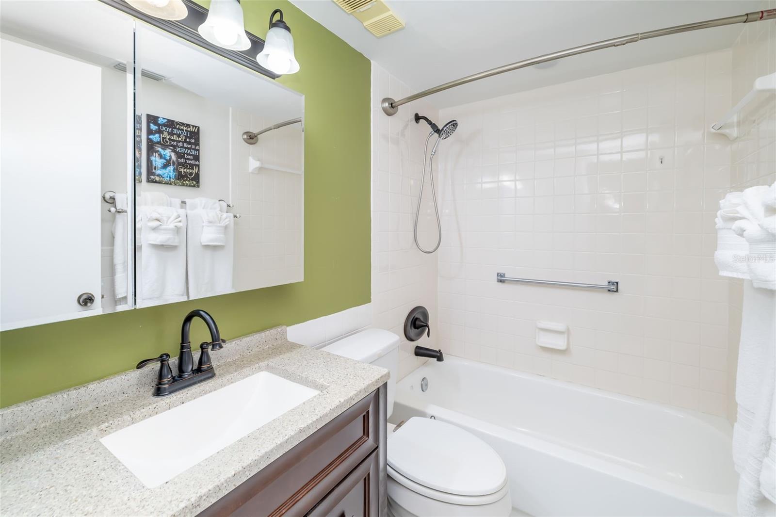 Image 18 of 55 For 425 30th Avenue W C112