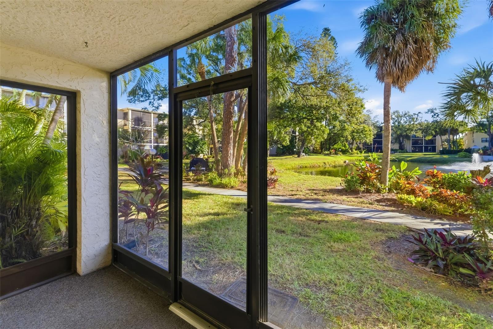 Image 2 of 55 For 425 30th Avenue W C112