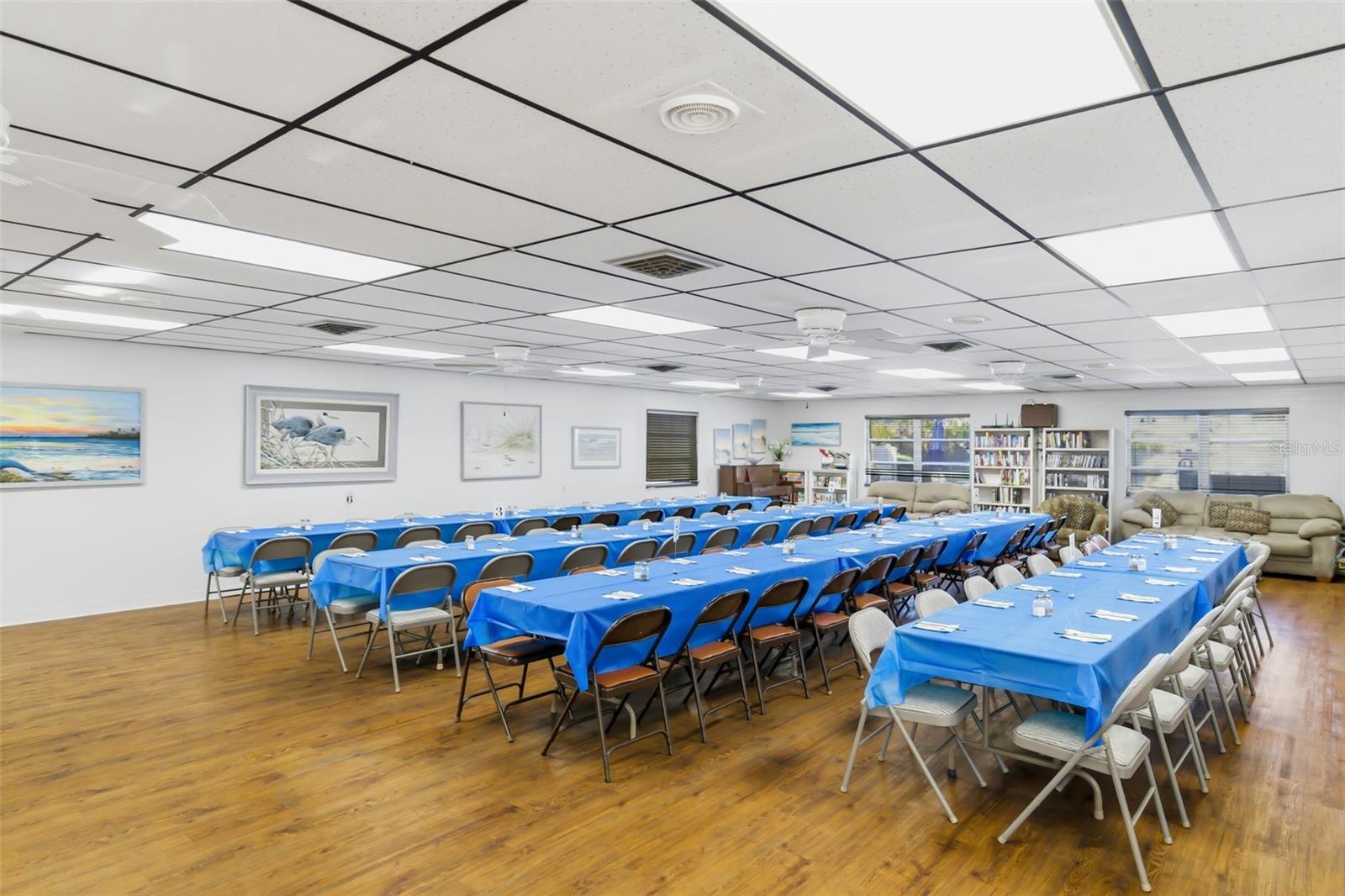 Image 31 of 55 For 425 30th Avenue W C112