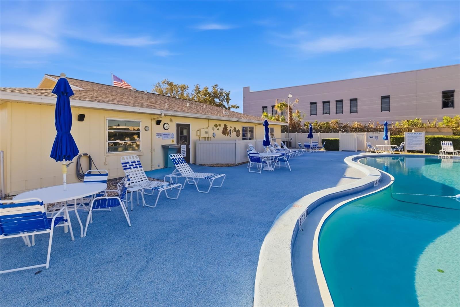 Image 33 of 55 For 425 30th Avenue W C112