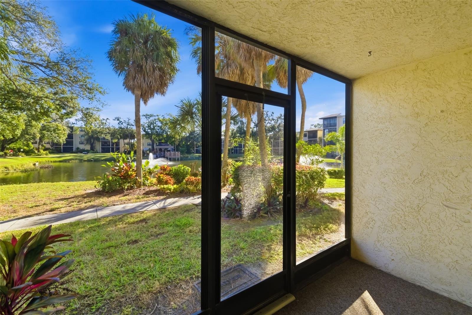 Image 6 of 55 For 425 30th Avenue W C112