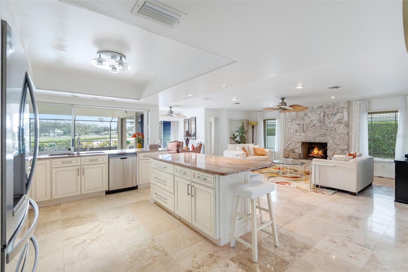 Image 28 of 52 For 402 Devonshire Lane