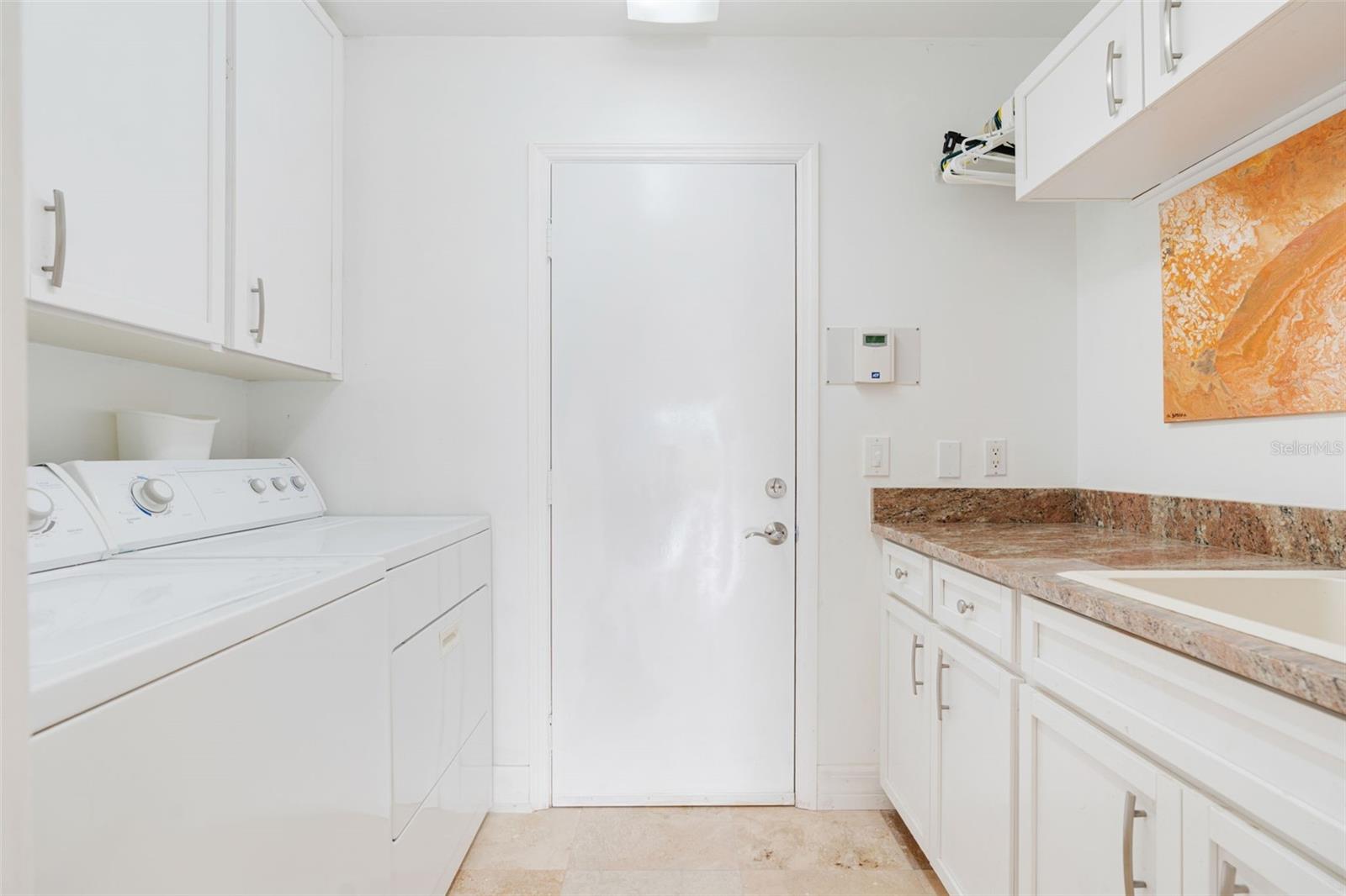 Image 42 of 52 For 402 Devonshire Lane