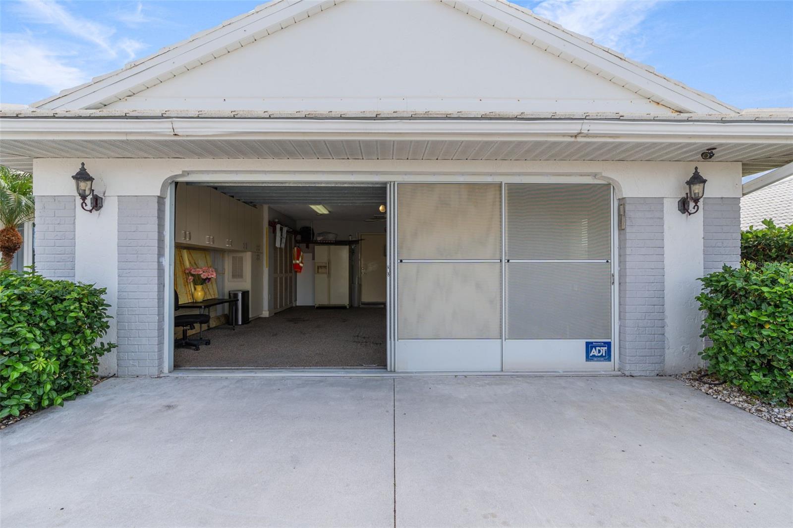 Image 44 of 52 For 402 Devonshire Lane